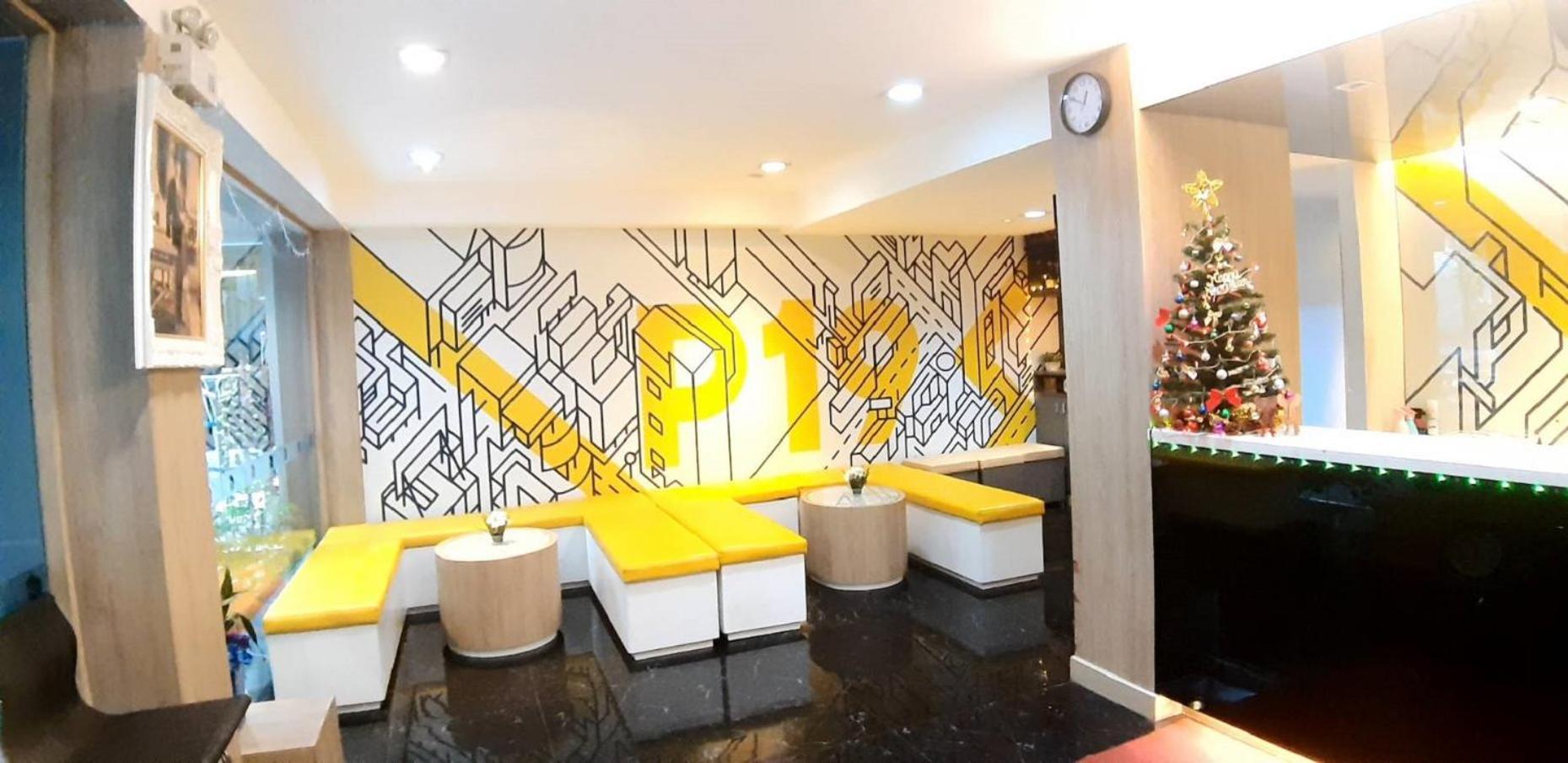 Pratunam19 Hotel Бангкок Екстер'єр фото