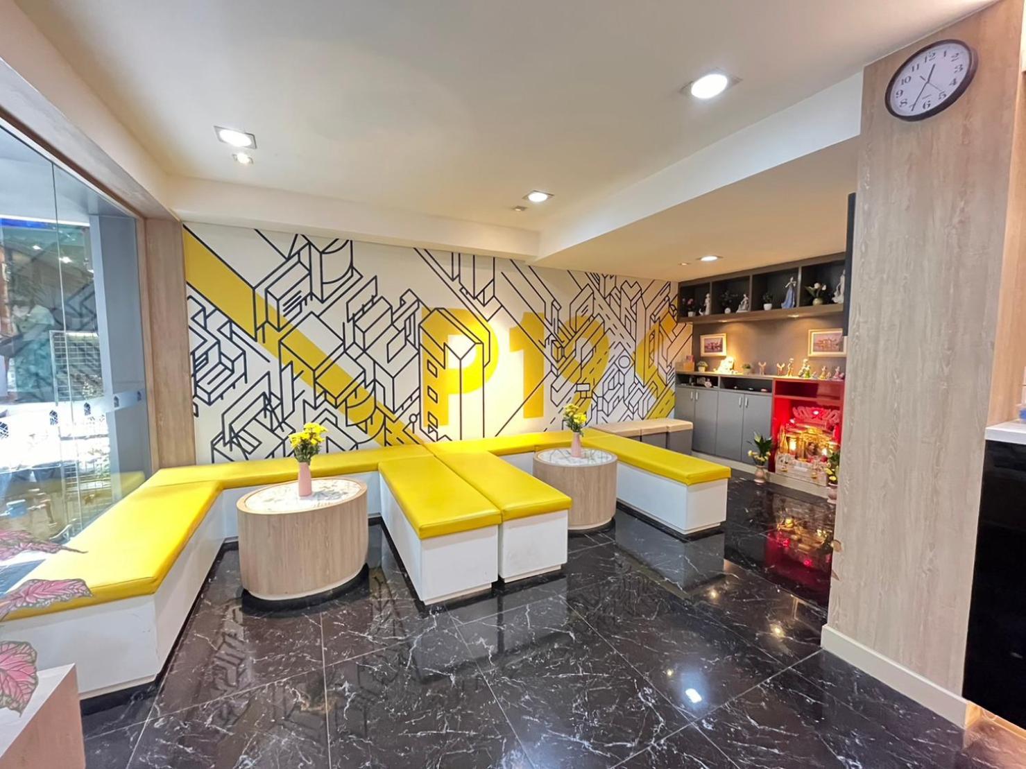 Pratunam19 Hotel Бангкок Екстер'єр фото