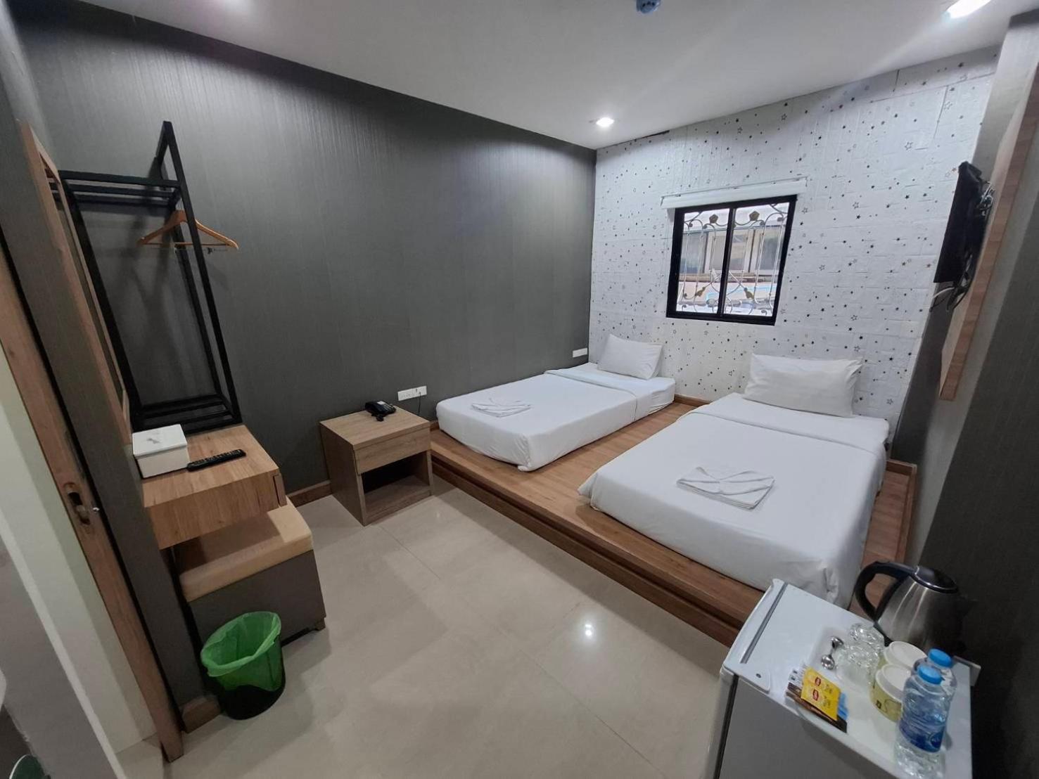 Pratunam19 Hotel Бангкок Екстер'єр фото
