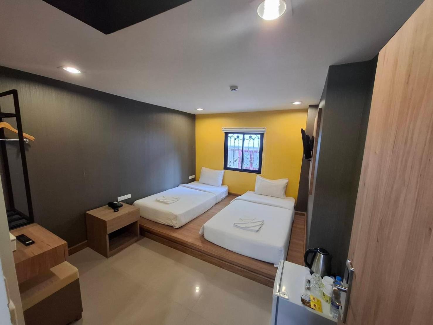 Pratunam19 Hotel Бангкок Екстер'єр фото