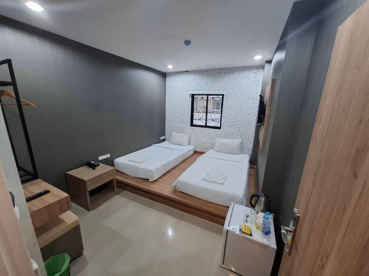 Pratunam19 Hotel Бангкок Екстер'єр фото