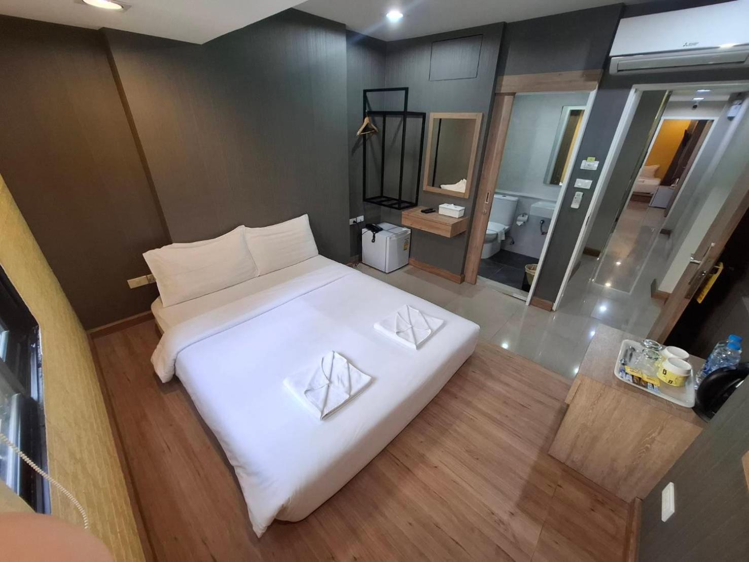 Pratunam19 Hotel Бангкок Екстер'єр фото