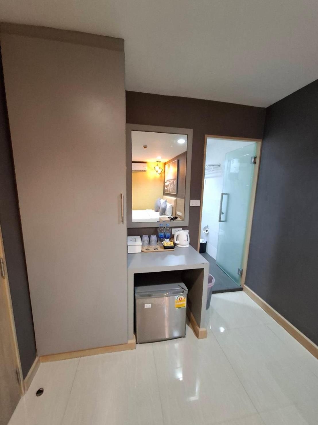 Pratunam19 Hotel Бангкок Екстер'єр фото