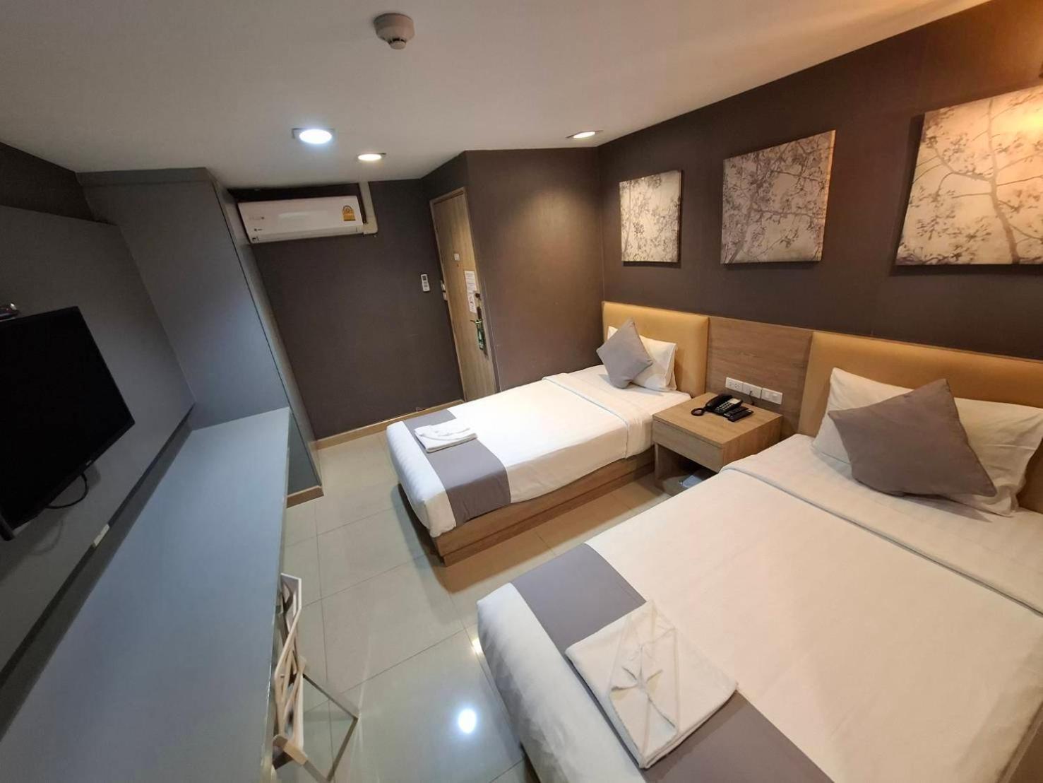 Pratunam19 Hotel Бангкок Екстер'єр фото