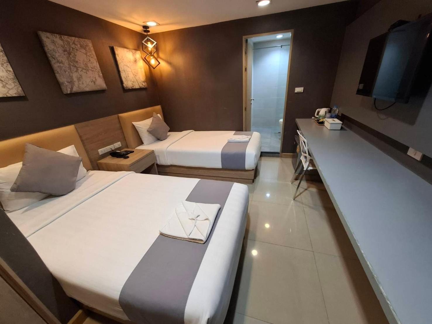 Pratunam19 Hotel Бангкок Екстер'єр фото